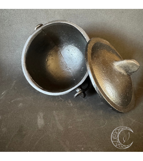 Chaudron en fonte Triquetra