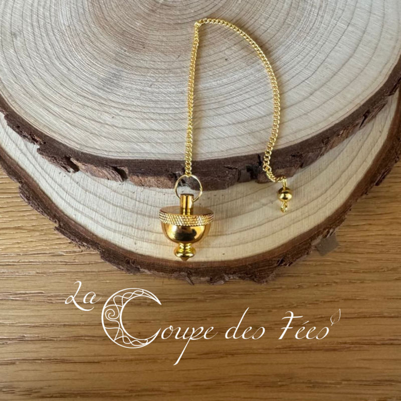 Pendule Bastet Doré – Outil de Divination et de Protection