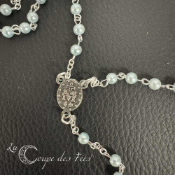 Chapelet Nacré Bleu à Grains Ø 5 mm – Croix avec Christ