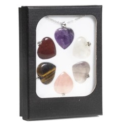 Lot de 6 pendentifs en pierres- Forme coeur