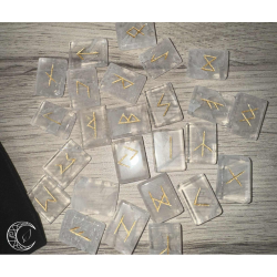 Runes en Cristal de Roche – pierres plates